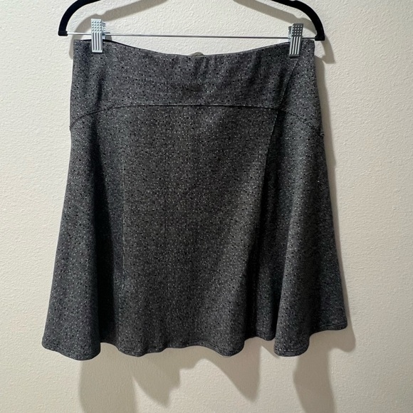 Max Studio Women's Mini Skirt, size M, NWT, stretchy, pull-on, winter, boots - Picture 6 of 6